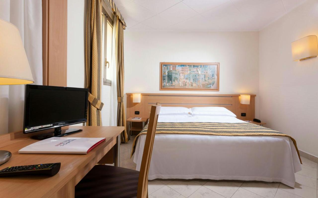 The Church Village Rome Kamer foto