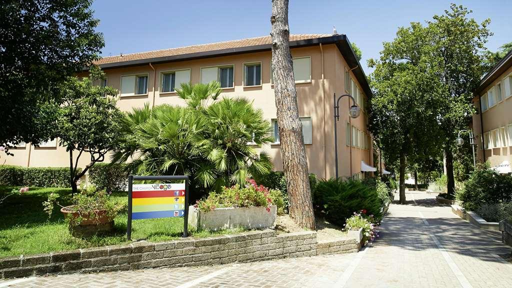 The Church Village Rome Buitenkant foto